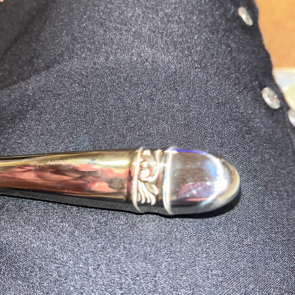 Lenox Innocence dinner butter knife glossy stainless silverware flatware EUC